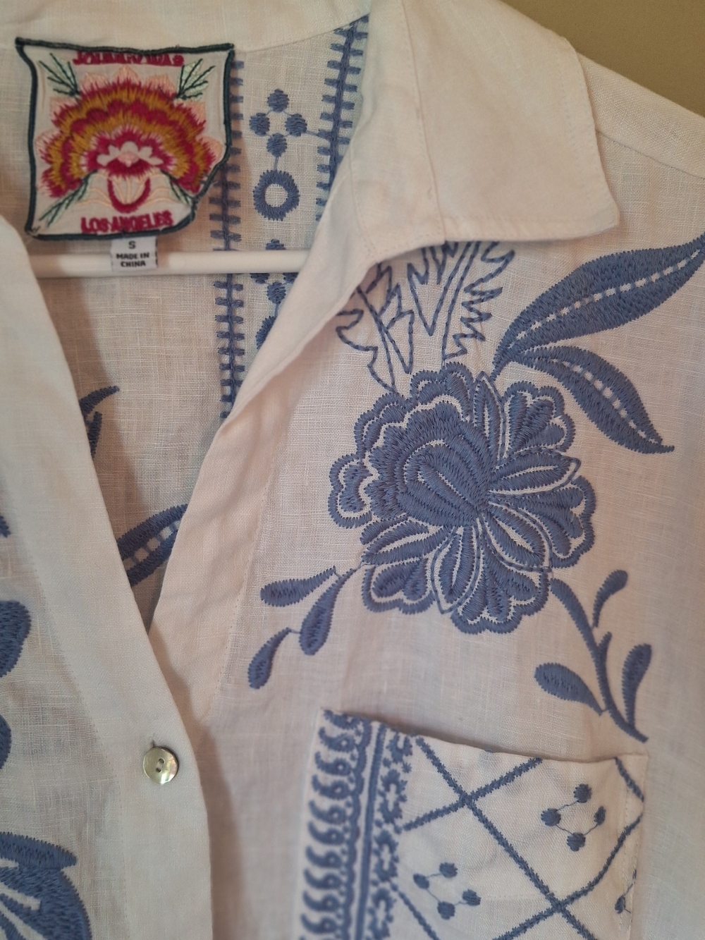 Johnny Was Lyra White Linen Shirt with Blue Floral Embroidery S